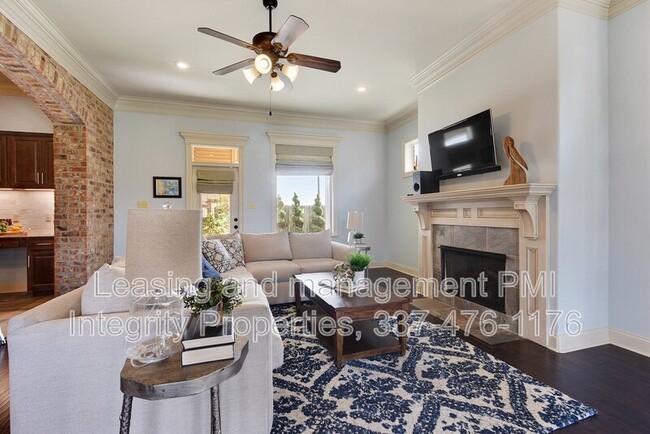 Photo - 308 Overbrook Dr