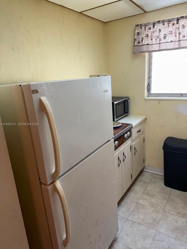 8132 Harding Ave Unit 9