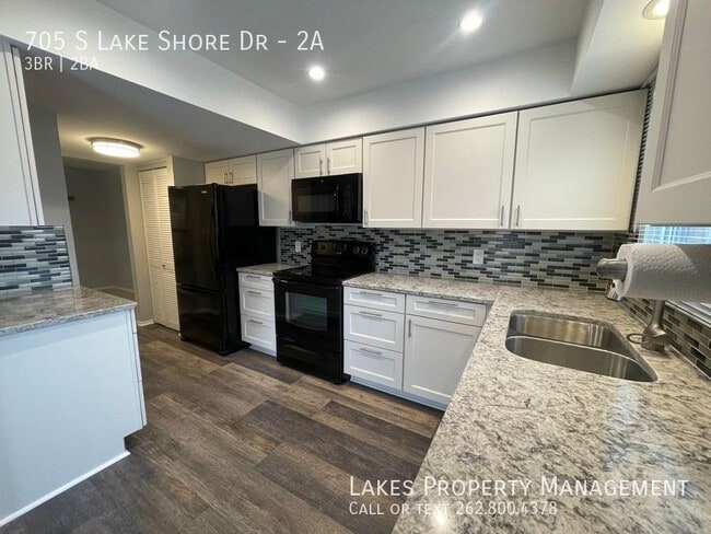 Building Photo - 705 S Lake Shore Dr Unit 2A Rental