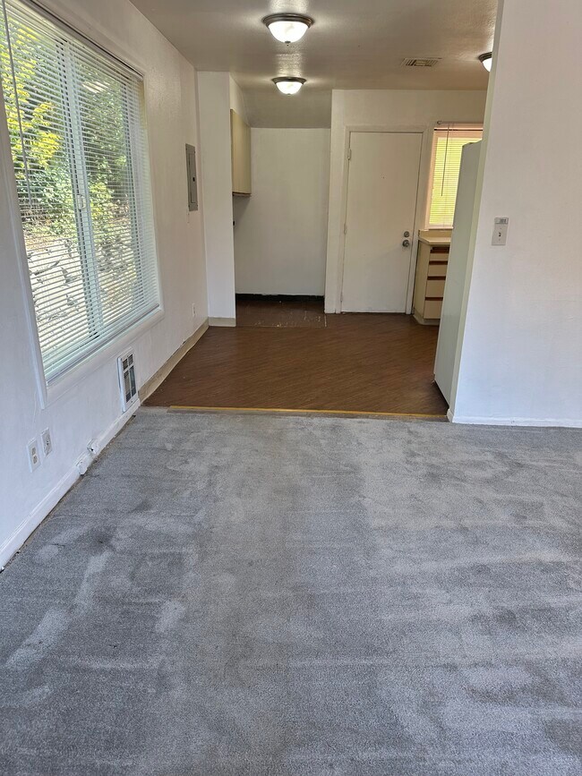 Photo - 755 NW 5th St Unidad 1