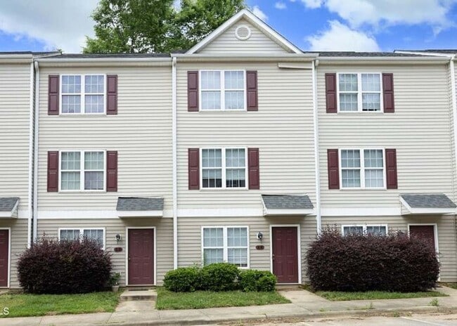 Building Photo - 18 Red Ln