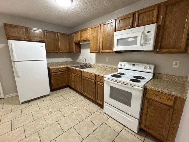 Photo - 37 Brianfield Dr