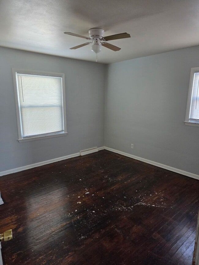 Photo - Large 4-Bedroom Single Family Home, Quiet Neighborhood. Available January 1st!