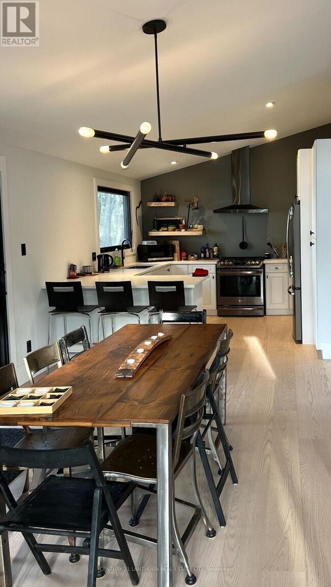 Photo - 240 Salmon Point Rd