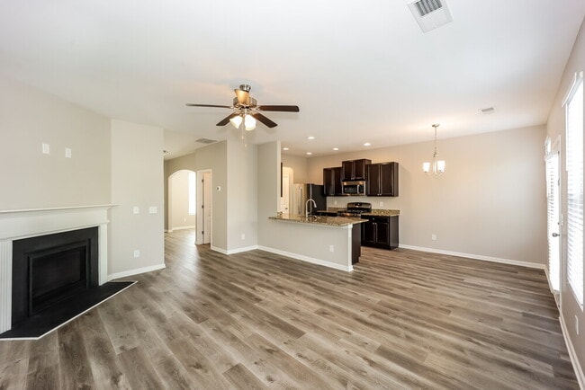 Photo - 6420 Woodwell Dr