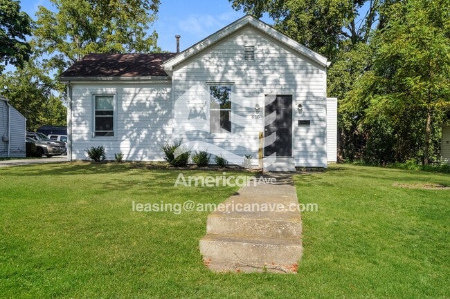 Building Photo - 630 W 8th St