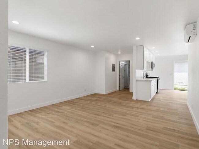 2 br, 1 bath Apartment - 2049 Cerritos Ave... - 2 br, 1 bath Apartment - 2049 Cerritos Ave...