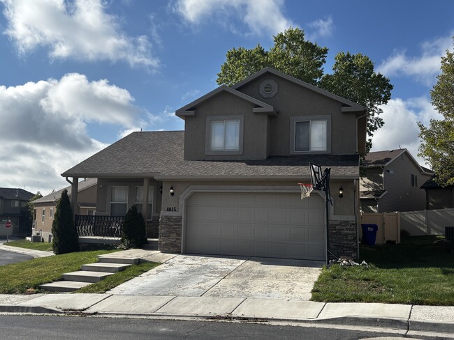 Building Photo - 4815 Levi Ln