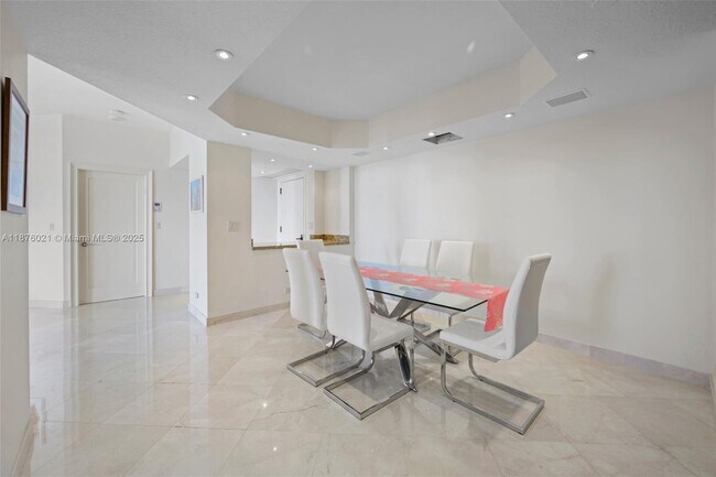 Photo - 20191 E Country Club Dr Unit TS8