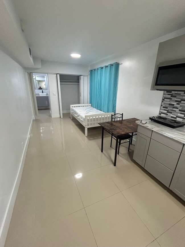 Photo - 2463 Lincoln St Unit C