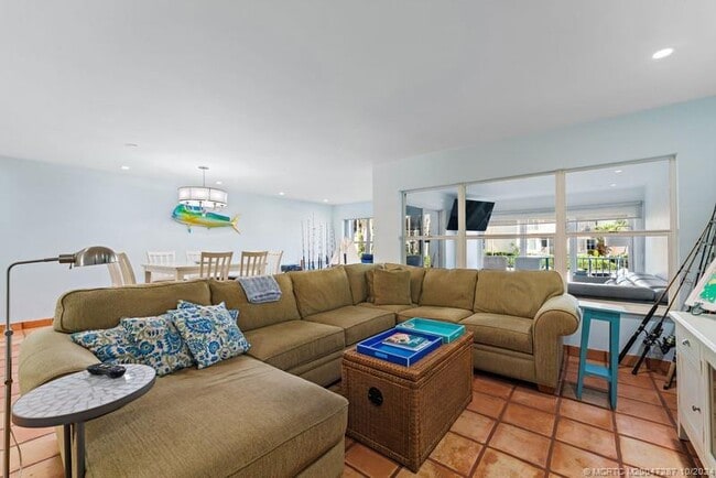 Photo - 3901 SE St Lucie Blvd Unidad 28