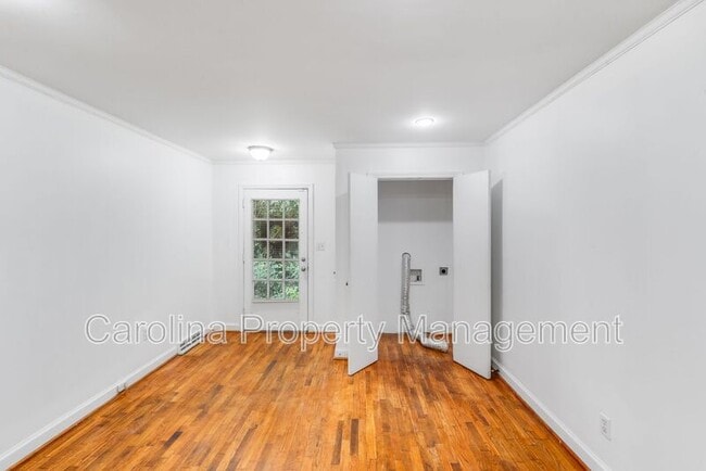 Photo - 405-B W Harvie Ave