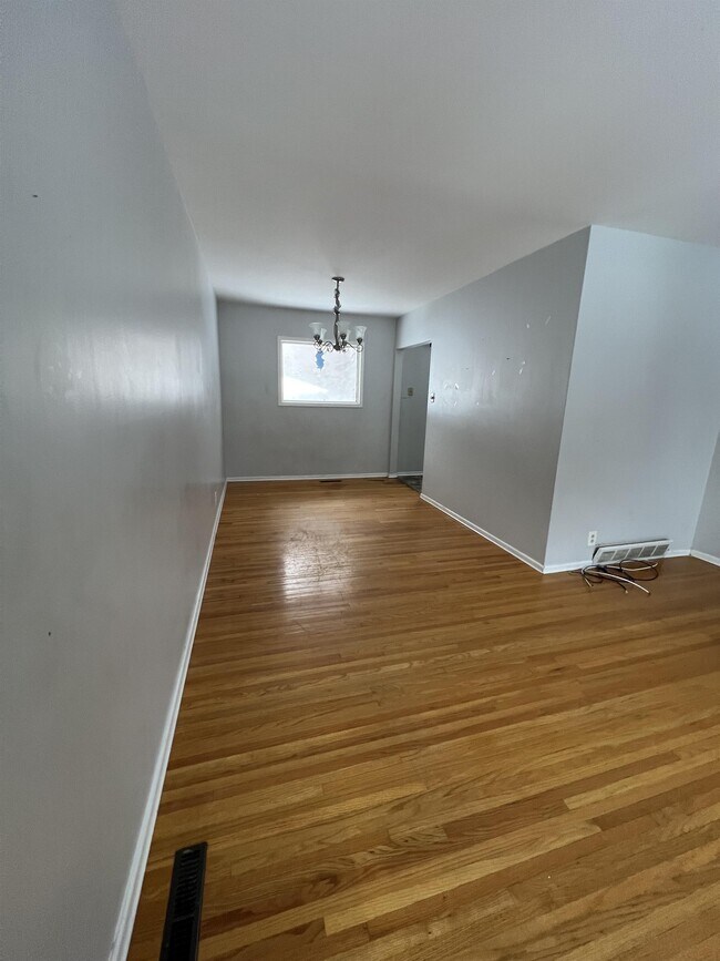 Photo - 56 Falcon Bay