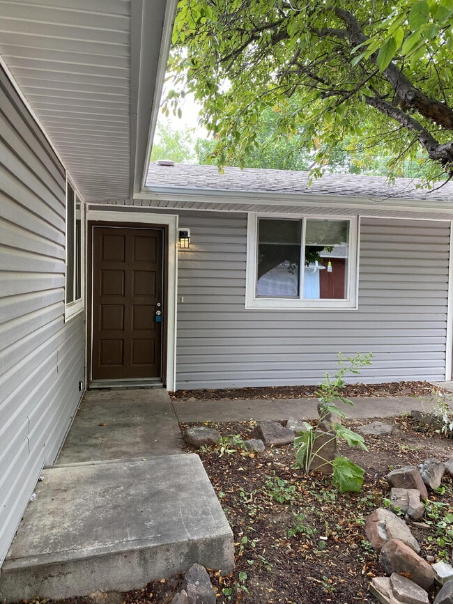 Photo - 4547 Beachcomber Ct Apartment