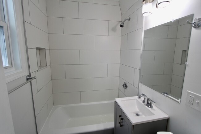 Photo - 55 Forest Ave Unidad 2R