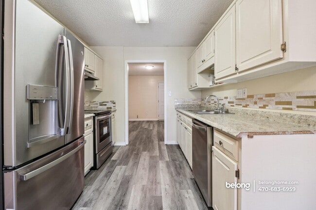 Photo - 8078 Woodlake Dr