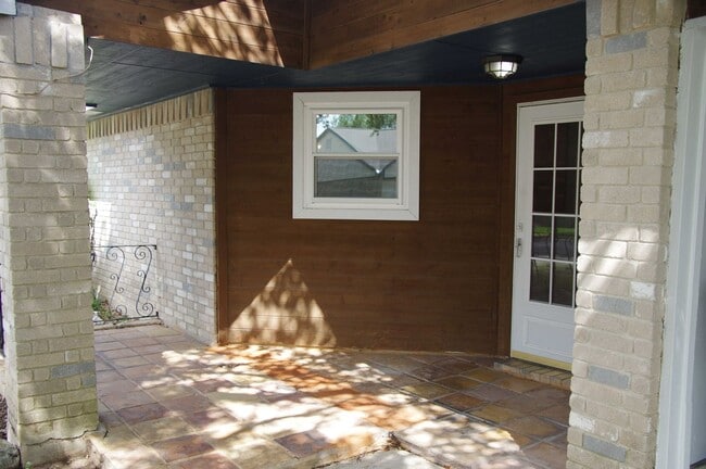 Photo - 8015 Forest Ash