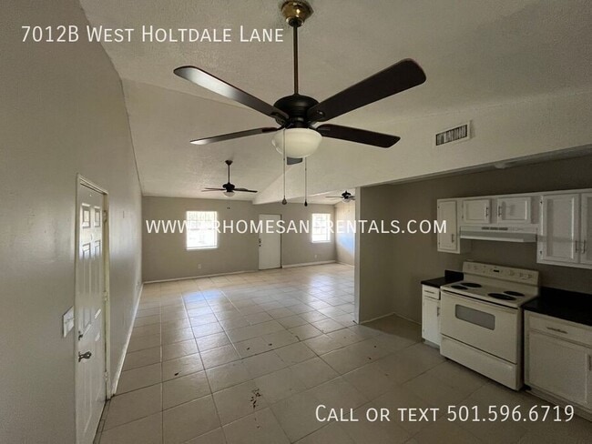 Photo - 7012B West Holtdale Lane- Apartamento