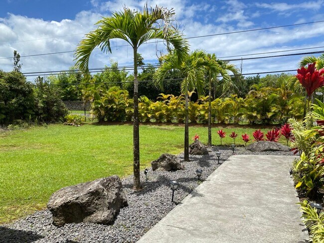 15-1572-1572 19th Ave