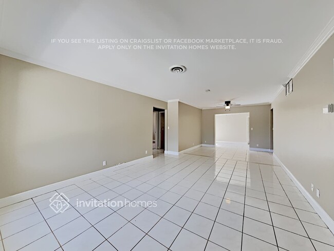 Photo - 1906 N 37th Ave