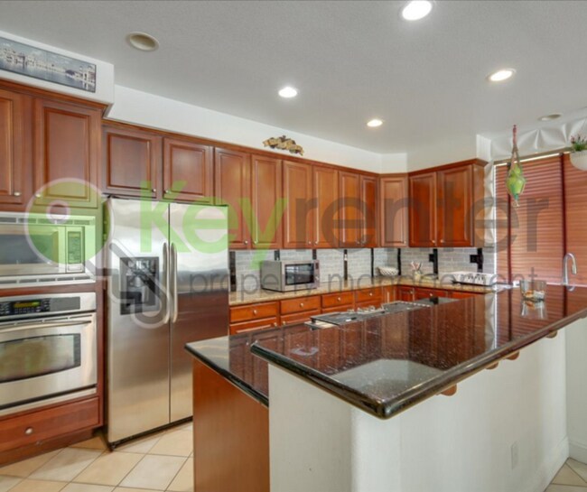 208 Otter Glen Ct