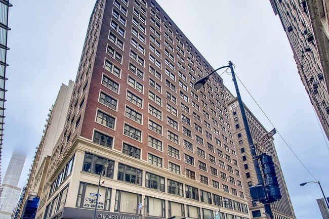 Building Photo - 5 N Wabash Ave Unit 1402