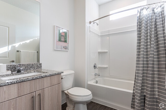 2BR, 2BA - Hemingway