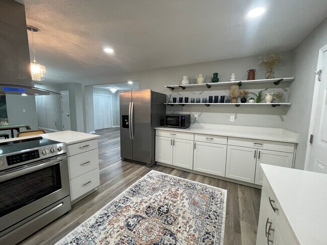 Photo - 137 Cherokee Trail