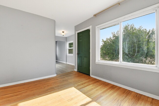 Photo - $2,295.95 - 3 Bed, 1 Bath Home in Central Denver with Great Outside Space!