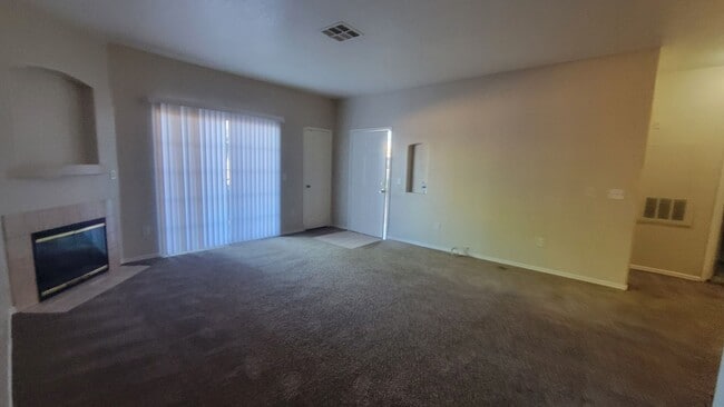 Photo - 4730 E Craig Rd Unit 1036