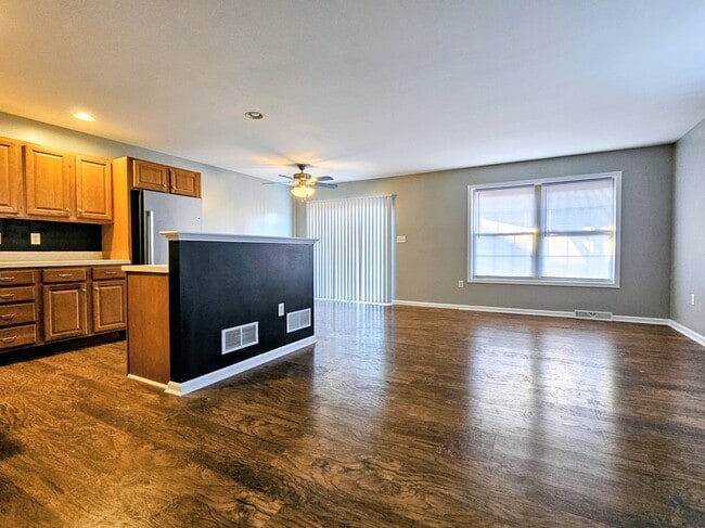 Photo - 21 Granite Dr