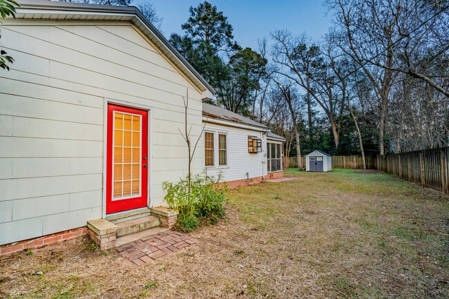 Photo - 104 Rosewood Dr