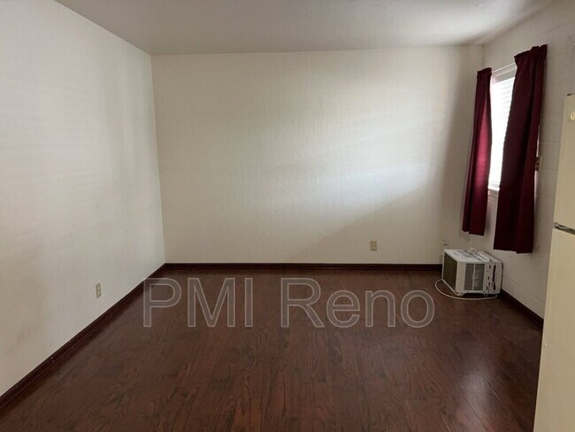 Photo - 2075 Patton Dr Unidad Apt B