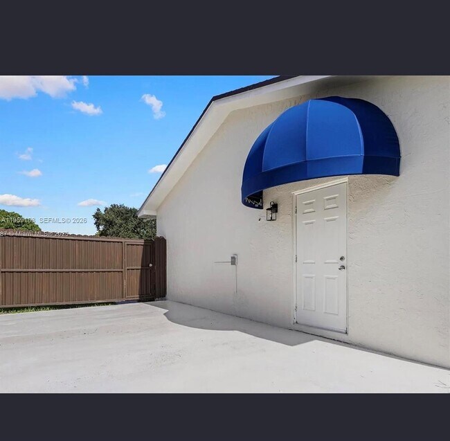 Photo - 19221 SW 92nd Rd