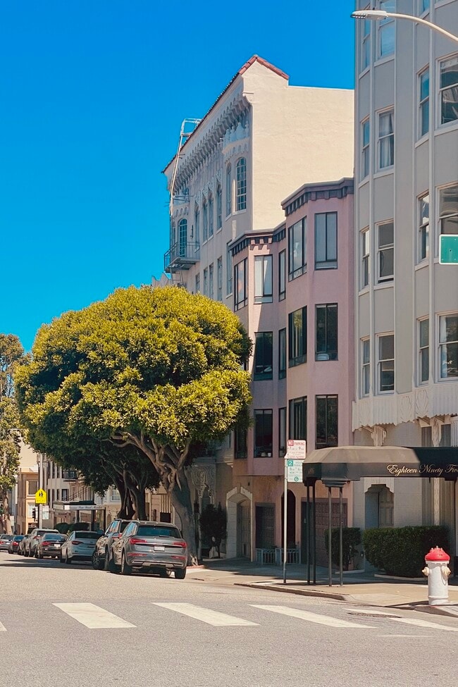 Building Photo - 1885 Pacific Ave Unit 202