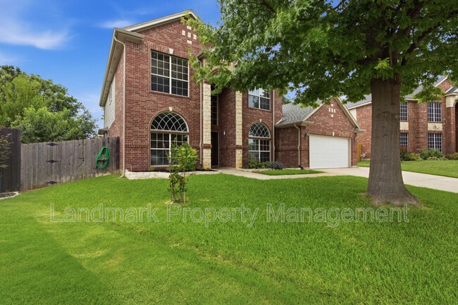 Photo - 2115 Lexington Dr