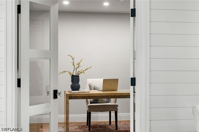 Photo - 3135 Riviera Dr Unit B205