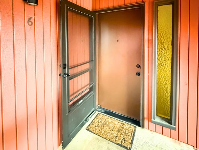 Photo - 1625 W Elizabeth St Unit apt c6