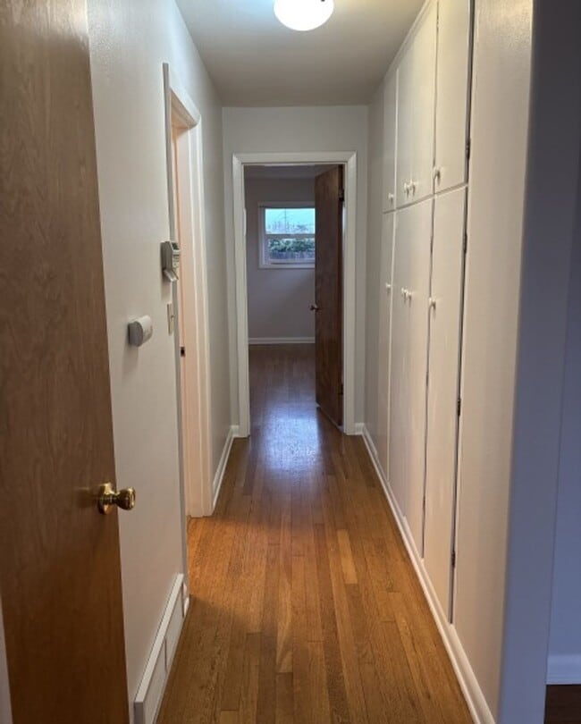 Photo - 3Bd/2Ba Single Story House - Available to View!