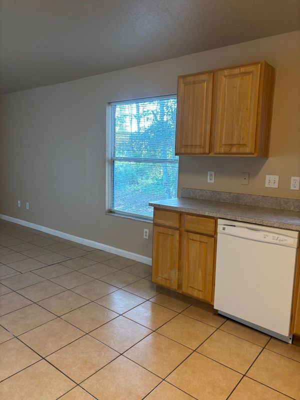 Photo - 35 Brunswick Ln