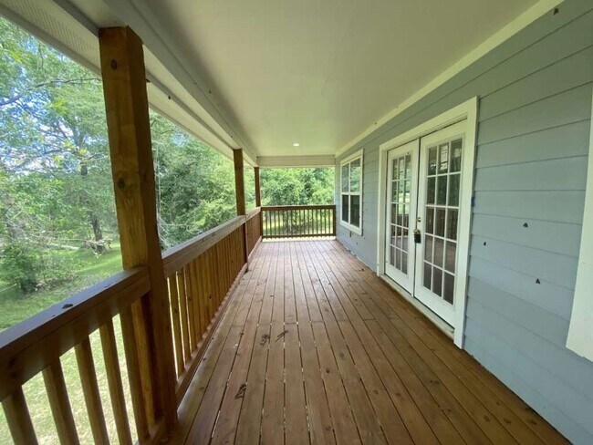 Photo - 283 Wood Fern Dr
