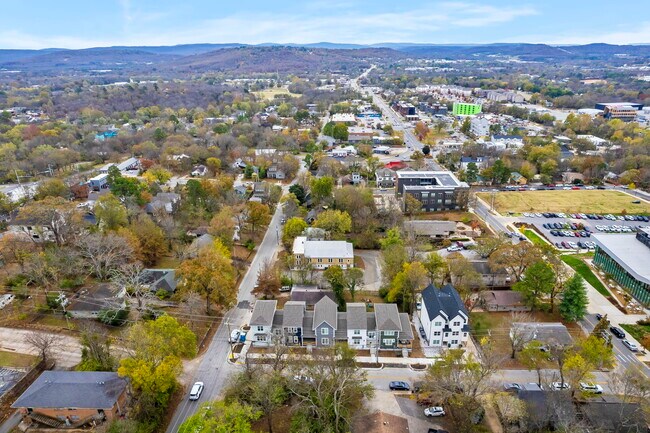 Photo - 349 W Rock St