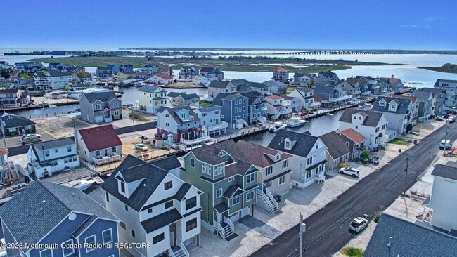 Photo - 411 Harding Ave