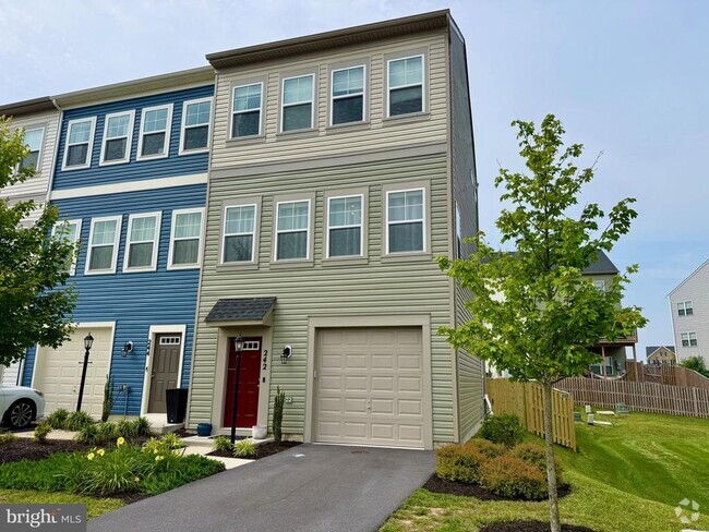 Building Photo - 242 Norland Knoll Dr Rental