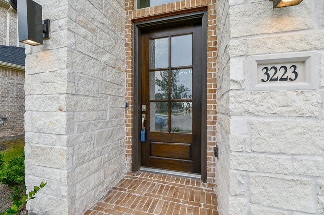 Photo - 3223 Rockrose Pl