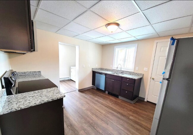 Photo - 1210 Swetland St