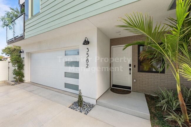 Photo - BRAND-NEW, FULLY-FURNISHED Luxury 3 bd / 3 ba Townhome in Coastal Carlsbad