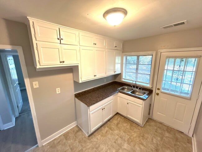 Photo - 3113 Ruby Ln