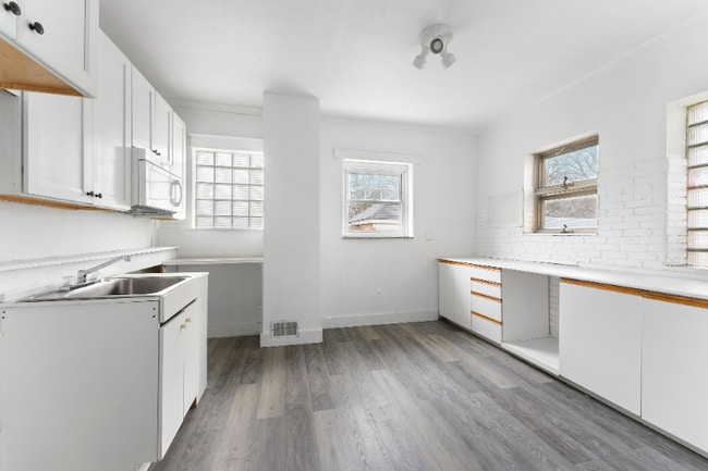 Photo - 2515 E Midlothian Blvd Unit 1