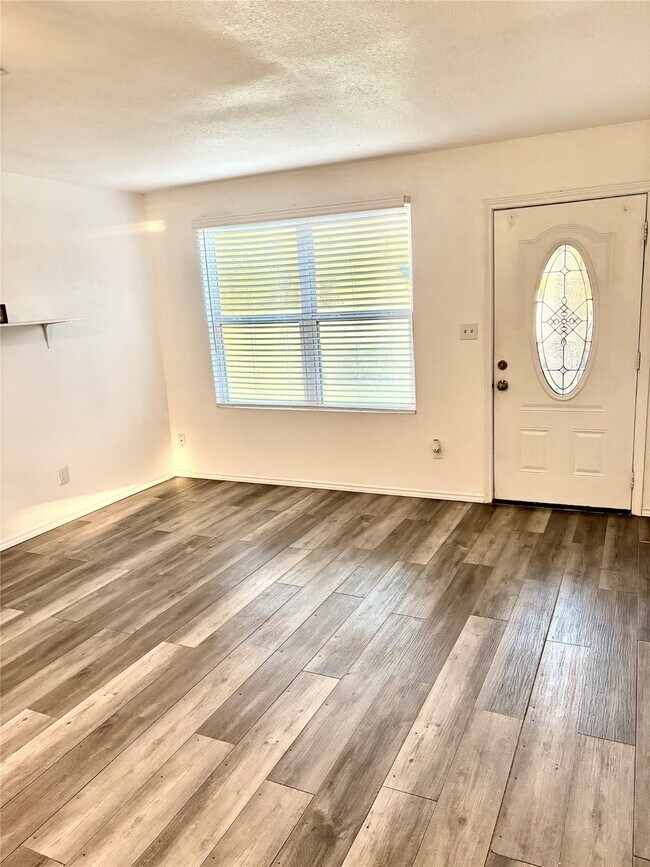 Photo - 9822 Candy Ct